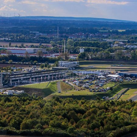 Hotel Motorsport Arena Oschersleben Εξωτερικό φωτογραφία