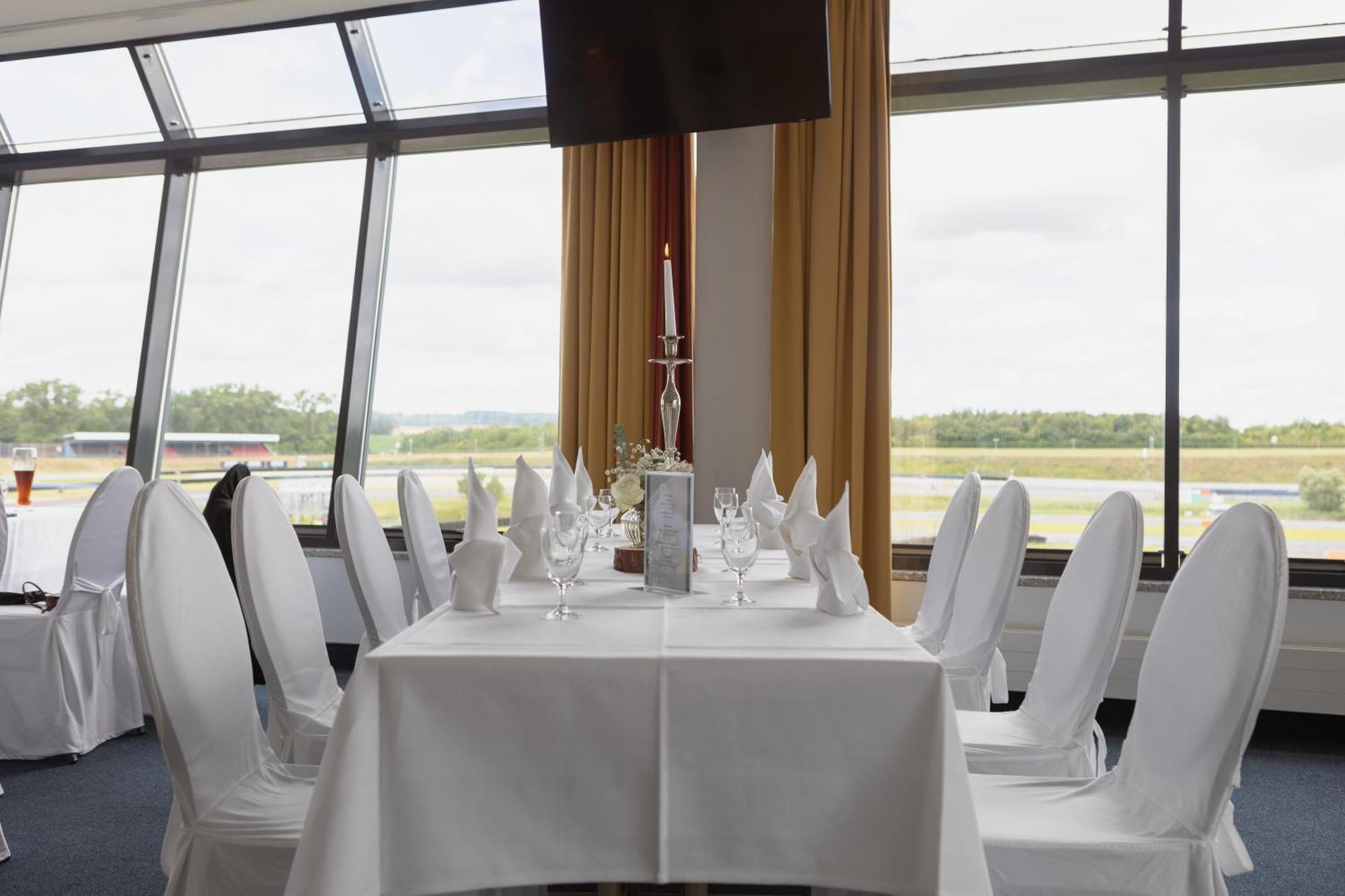 Hotel Motorsport Arena Oschersleben Εξωτερικό φωτογραφία
